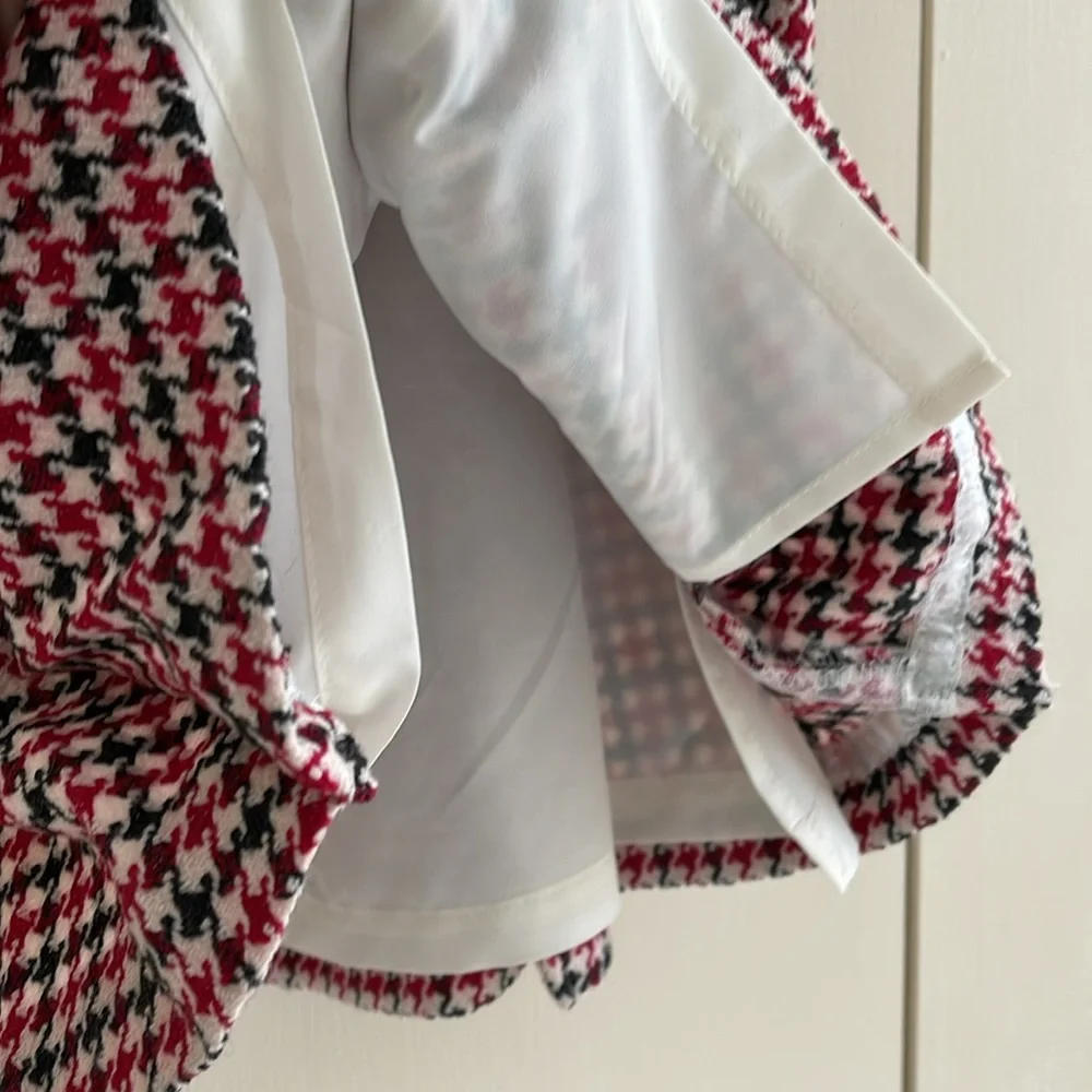 Talbots houndstooth lined Wool blend skirt white/black/red, in excellent cond - Picture 4 of 6